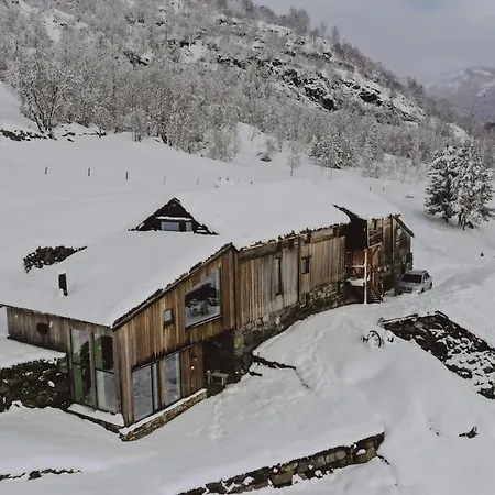 Ein Heilt Spesiell Lave I Semesterbostad *