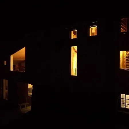 Ein Heilt Spesiell Lave I 別荘