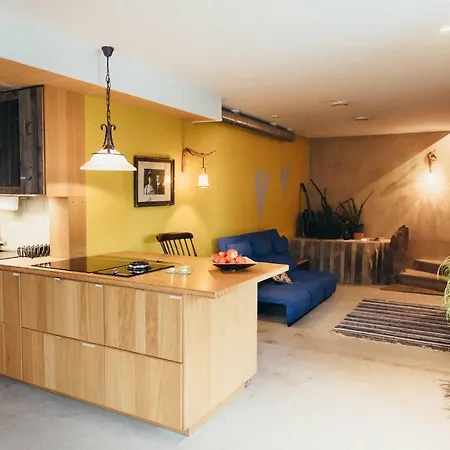 Ein Heilt Spesiell Lave I Semesterbostad